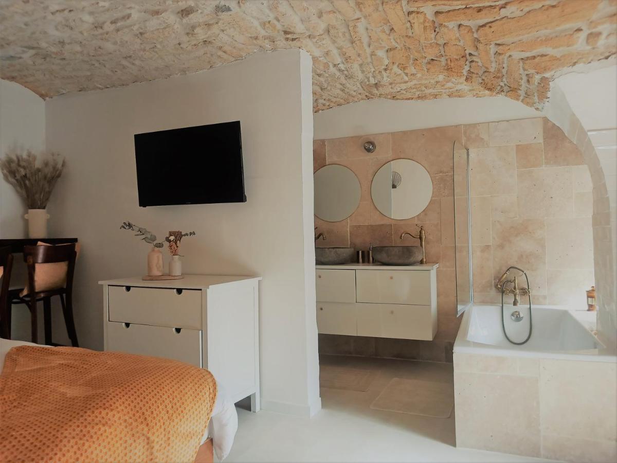 La Cachette Bed & Breakfast Aigues-Vives  Exterior foto