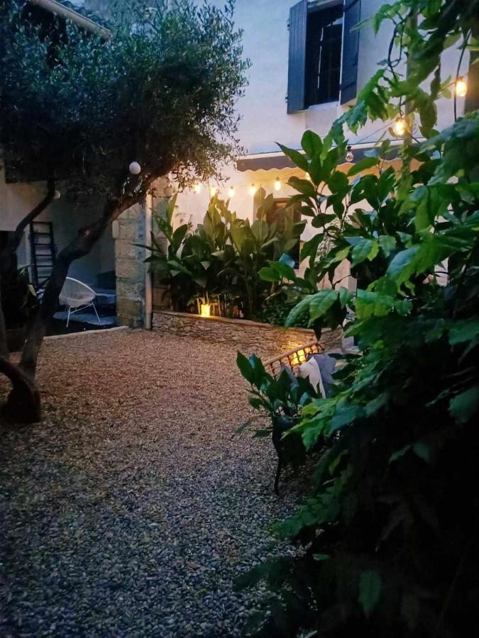 La Cachette Bed & Breakfast Aigues-Vives  Exterior foto
