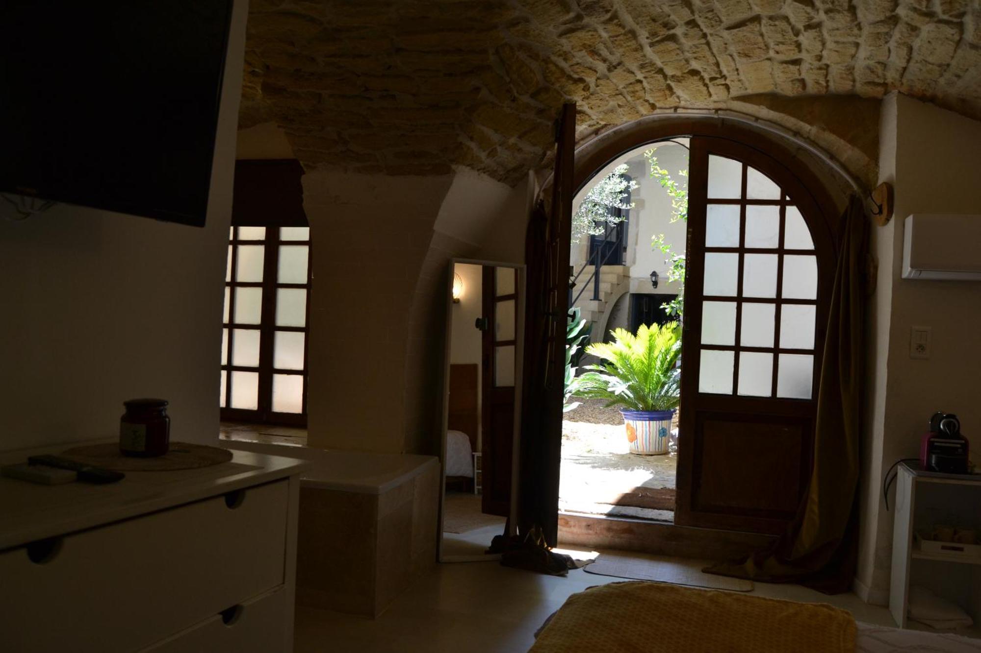 La Cachette Bed & Breakfast Aigues-Vives  Exterior foto